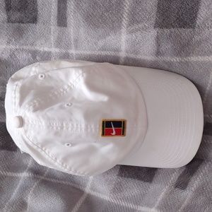 Nike baseball hat one size Women's white or unisex
